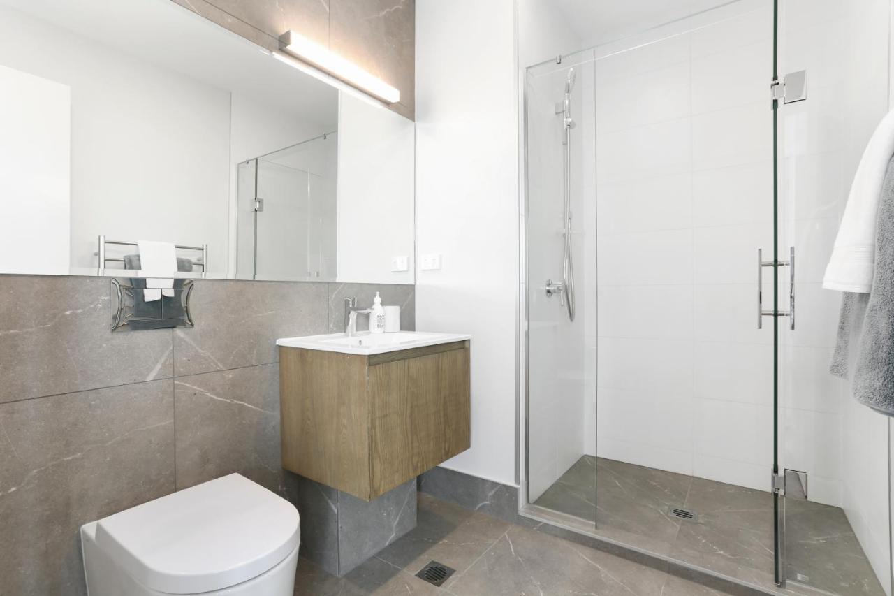 Enfield Sky - Brand New Luxury Penthouse Apartment Оукланд Екстериор снимка
